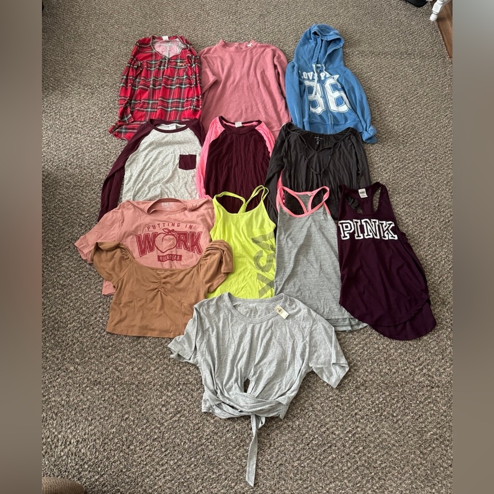 Women’s clothes bundle